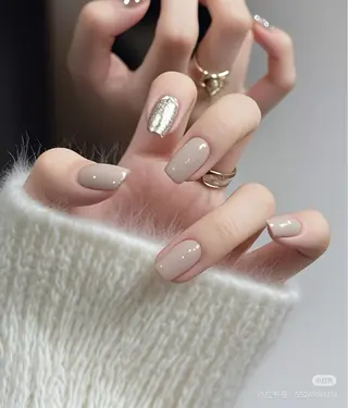 ネイル 高木 維麗絲のネイルデザイン