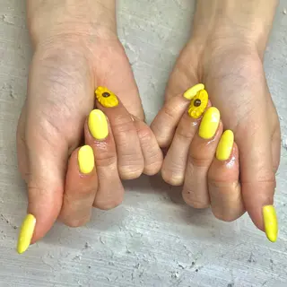 ネイル 石松 姫花のネイルデザイン