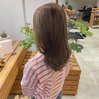 カラー LadA hair.makeのヘアスタイル