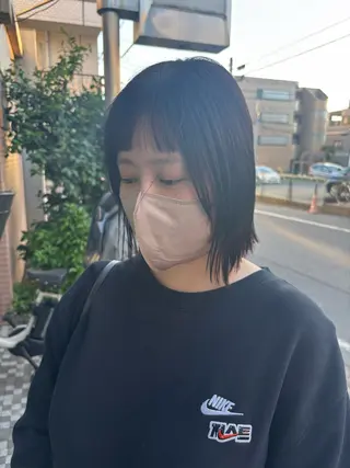 ミディアム 宇留間 涼香のヘアスタイル