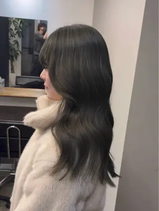 カラー 🩵福岡ブリーチなし レイヤー/紫音🩵のヘアスタイル