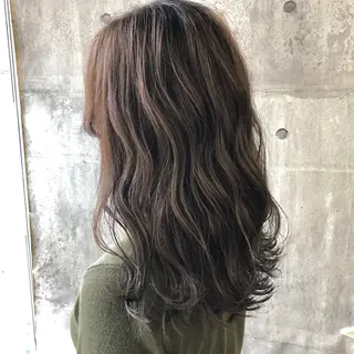 セミロング カラー 菅沢 奈生のヘアスタイル