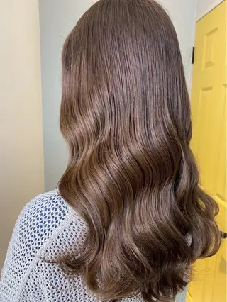 ロング カラー 千秋 秀容のヘアスタイル