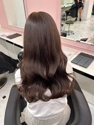 カラー ミルクティーベージュ 🤍Yumeのヘアスタイル