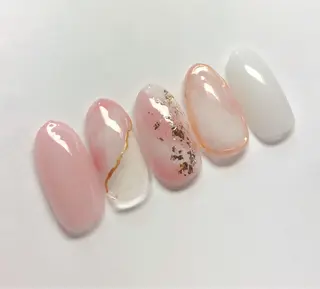 ネイル Bella 齋藤理奈のネイルデザイン