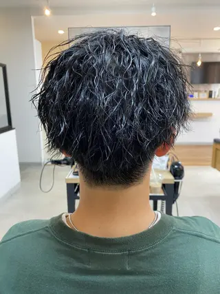 ショート パーマ メンズ 高橋 一樹のヘアスタイル