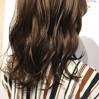 ミディアム カラー 小川 舜人のヘアスタイル