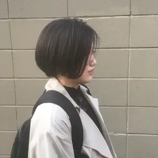 ショート カラー しのはら まどかのヘアスタイル