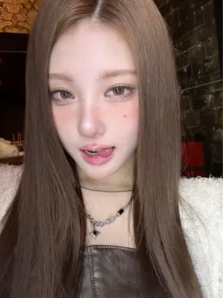 ロング カラー 🤍韓国大人っぽ ベージュMAI🤍のヘアスタイル