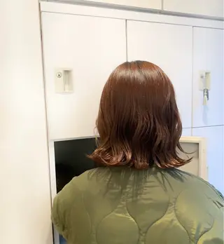 セミロング NaVIユウジ 透明感カラーのヘアスタイル