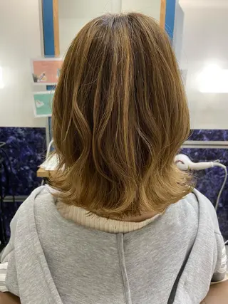 ミディアム . mioのヘアスタイル