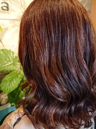 ミディアム 清水 旭美のヘアスタイル