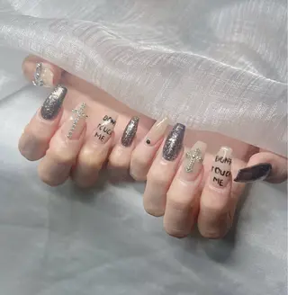 ネイル Lee Nailsのネイルデザイン