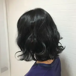 ミディアム カラー オリーブ/アッシュ やわらか透明感カラーのヘアスタイル