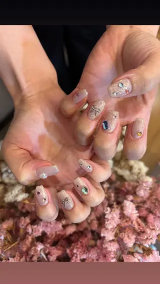 ネイル crystal ⭐︎ colorのネイルデザイン
