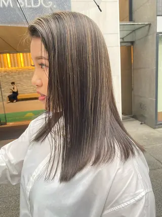 セミロング デザインカラー/ボブ ブリーチカラー/ユリのヘアスタイル