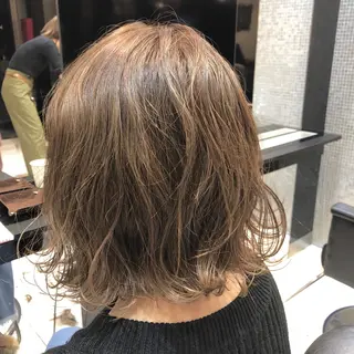 ショート カラー 女性リピ90%🍨 🩷佐藤みずきのヘアスタイル