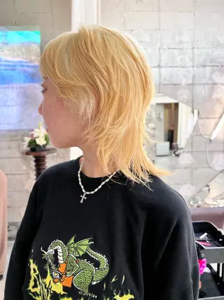 ミディアム 圧倒的デザイン力 店長🎨RENAのヘアスタイル