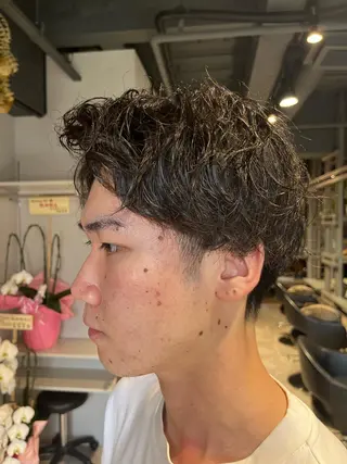 ショート パーマ メンズ うる艶カラー/恵比寿 ベージュ/丸山陽平のヘアスタイル