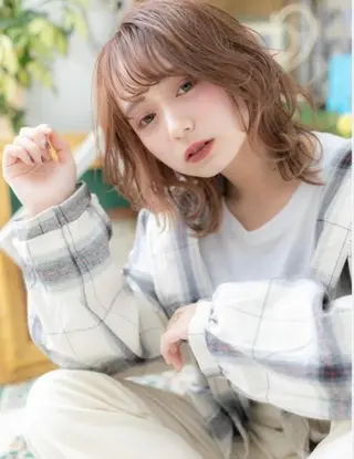 セミロング 出川 宙☘️のヘアスタイル