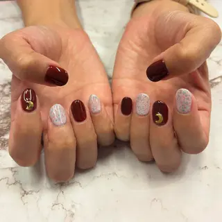 ネイル Honey Bee Mikuのネイルデザイン
