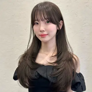 ロング 🌹ハッシュカット、 レイヤー韓国ヘア🌹のヘアスタイル