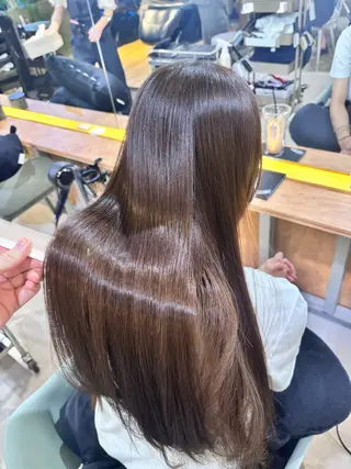 ロング Kazuha /透明感カラーのヘアスタイル