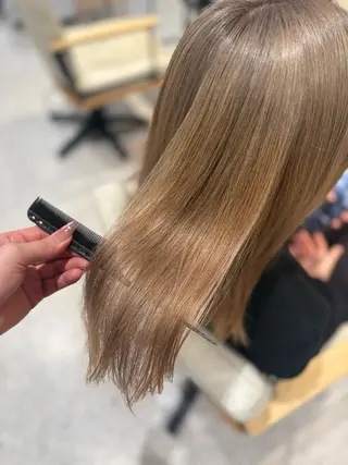 ロング カラー ブリーチ/マツエク 𝓡𝓲𝓷🫧のマツエク・マツパデザイン