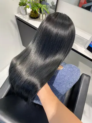 ロング 井上 美織のヘアスタイル