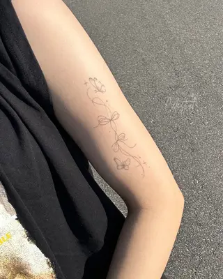 Celestial nailのネイルデザイン