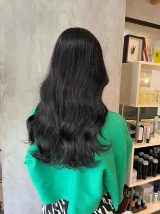 ロング 横山 奈央のヘアスタイル