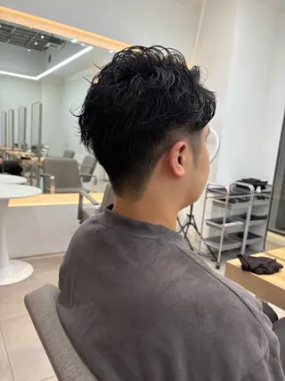 パーマ メンズ レイヤー/ベージュ/ どますず🌺のヘアスタイル