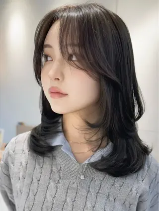 ミディアム Zina 梅田店 レイヤー/Miyuのヘアスタイル