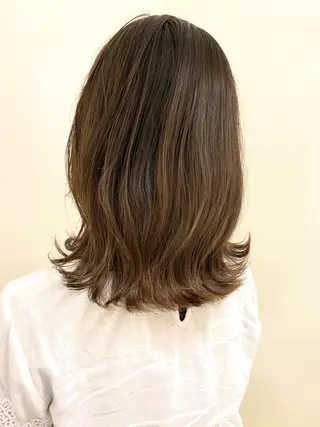 ミディアム OJIMA YUKAのヘアスタイル