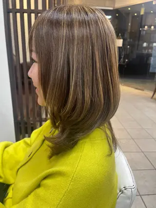 ミディアム たなか なおのヘアスタイル