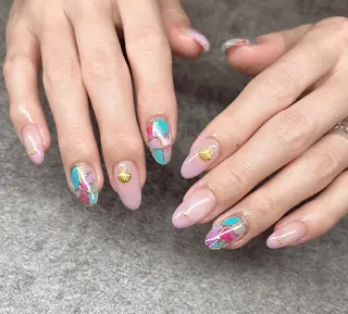 ネイル R inのネイルデザイン