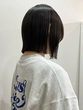 ショート 切りっぱなしボブ/ ブリーチカラー/大塚のヘアスタイル