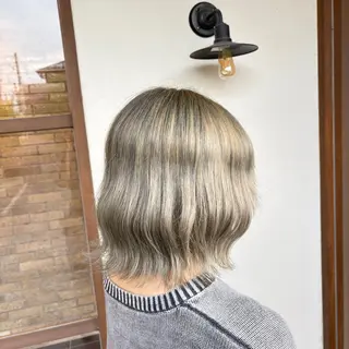 ミディアム カラー SOUPLE 土谷優乃のヘアスタイル