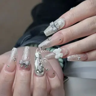 ネイル Queens 榊 まおのネイルデザイン