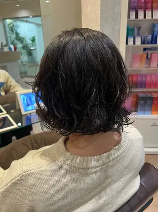 ミディアム パーマ 濱地 美乃理のヘアスタイル
