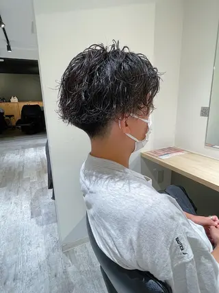 パーマ メンズ 升水 優太のヘアスタイル