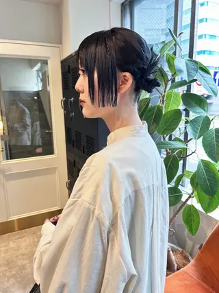 ミディアム 薄暮 マツイ レンのヘアスタイル