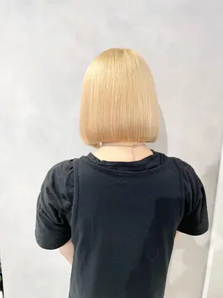ショート カラー ハイトーン×レイヤー ／遠藤将太のヘアスタイル