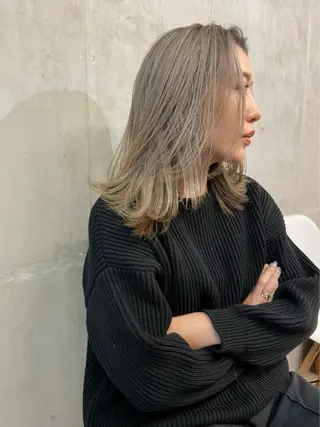 セミロング 南堀江レイヤーカット MIKU🍒のヘアスタイル