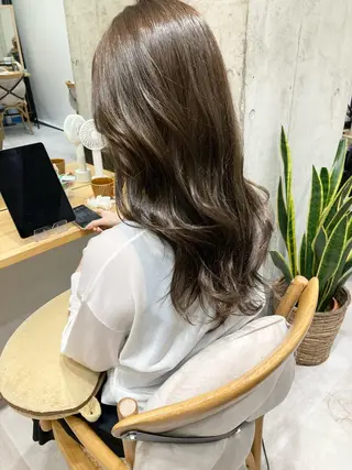 ロング ✨色持ちの良い艶 カラー✨蟹江真世のヘアスタイル