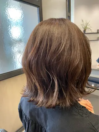 ミディアム カラー はる 「モデル募集中」のヘアスタイル