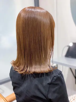 ミディアム カラー louwe 武藤幸世のヘアスタイル