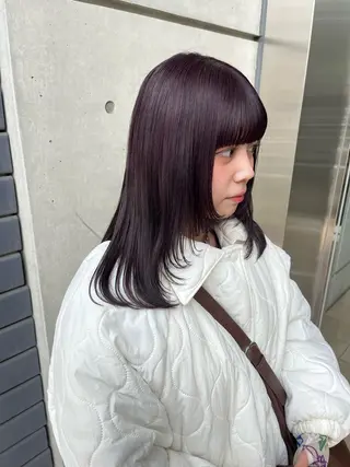 セミロング 透明感カラー人気 ナンバーワンMIYUのヘアスタイル