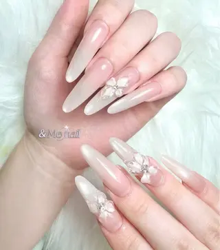ネイル &ME ネイルサロンのネイルデザイン