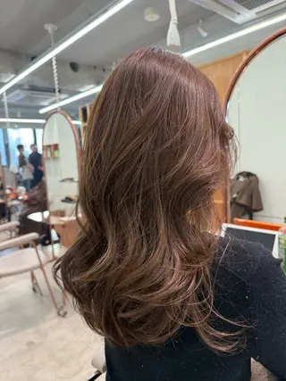 ロング サカモト ナオミのヘアスタイル